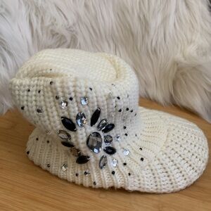 Scala Pronto Ivory Rhinestone Crystal Embellished Thick Knit Rim Beanie hat